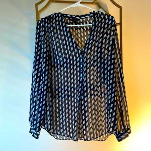 Banana republic blouse! Size M, great for work!